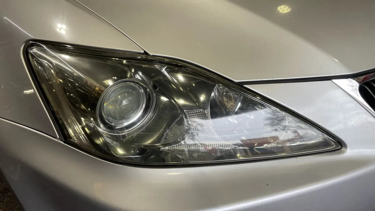 Should You Restore Headlights Before Selling Your Car in Tucson?